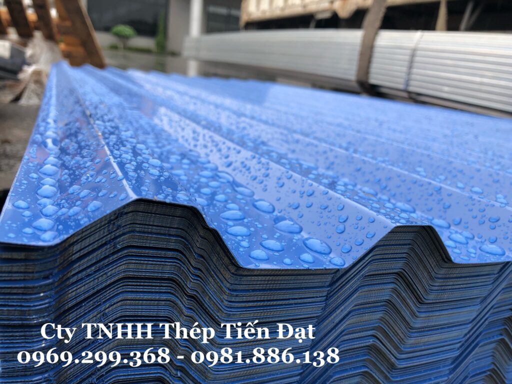 Tôn mạ màu