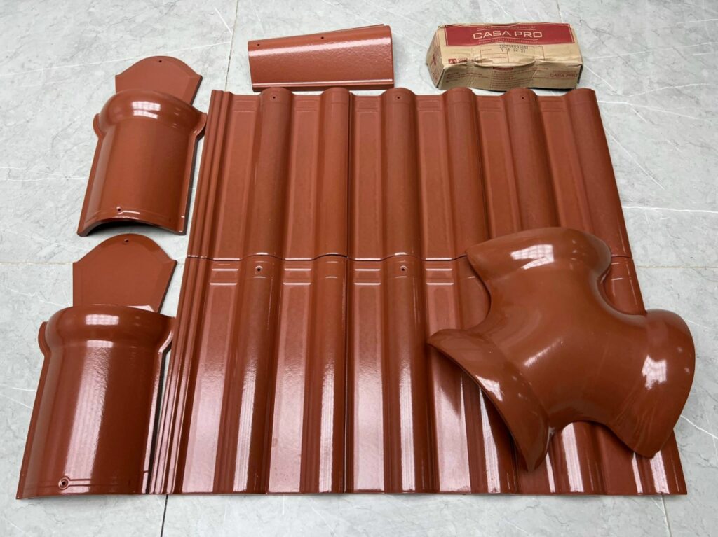 Ngói Nhựa Màu Đỏ Đun